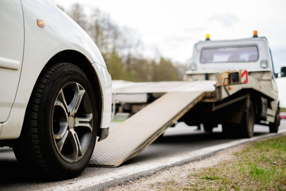 How to Choose the Right Cheap Towing Service for You?