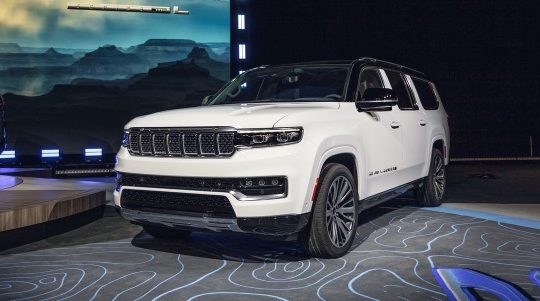 What do you need to know about the 2023 Jeep Grand Wagoneer?