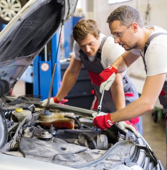 Finding a Reliable Automotive Repair Centre 