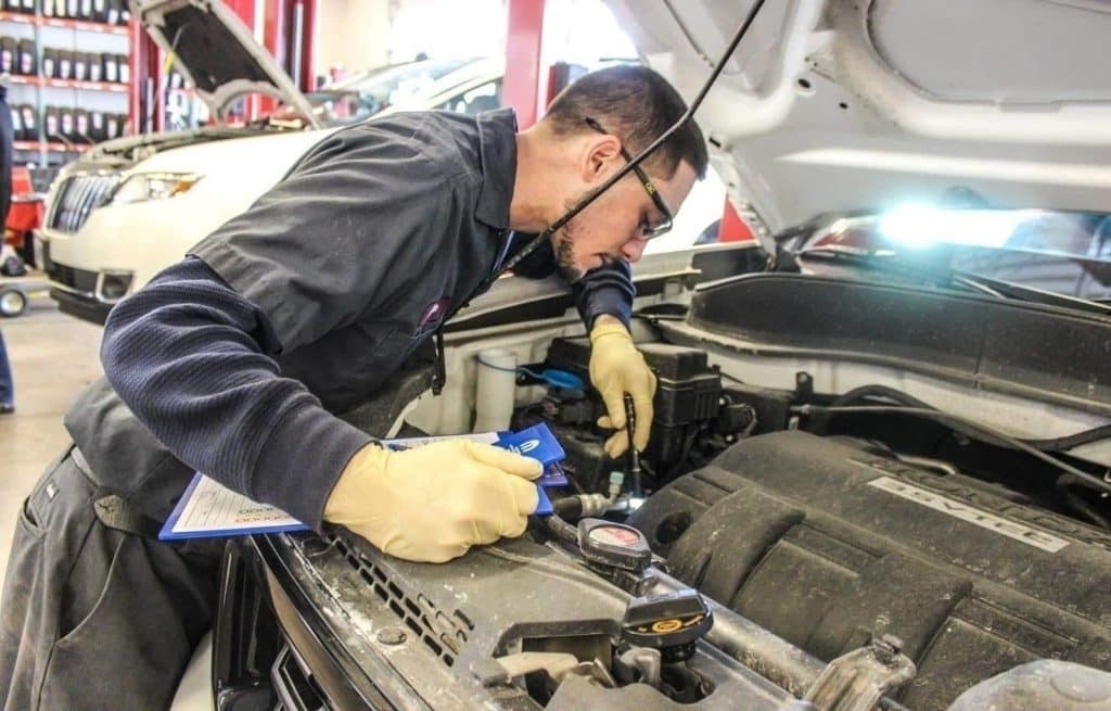 Transmission Fluid Repairs: Maximizing the Longevity of Your Company Vehicles